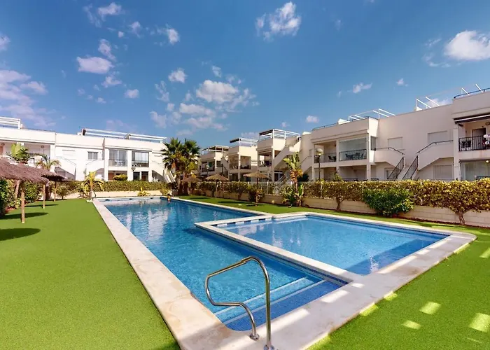 Vistabella 2 Bed Lower Apartment *